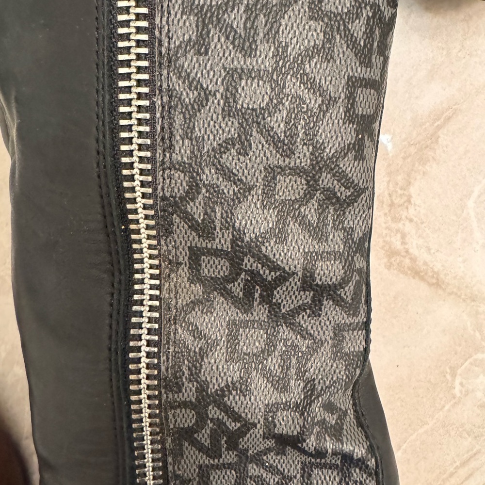 DKNY KNEE HIGH BOOTS - Picture 8 of 13